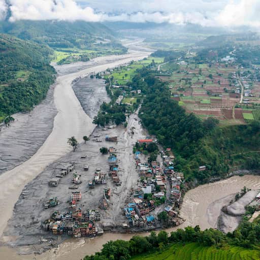 Drie Nederlanders vermist na zware overstromingen in Nepal