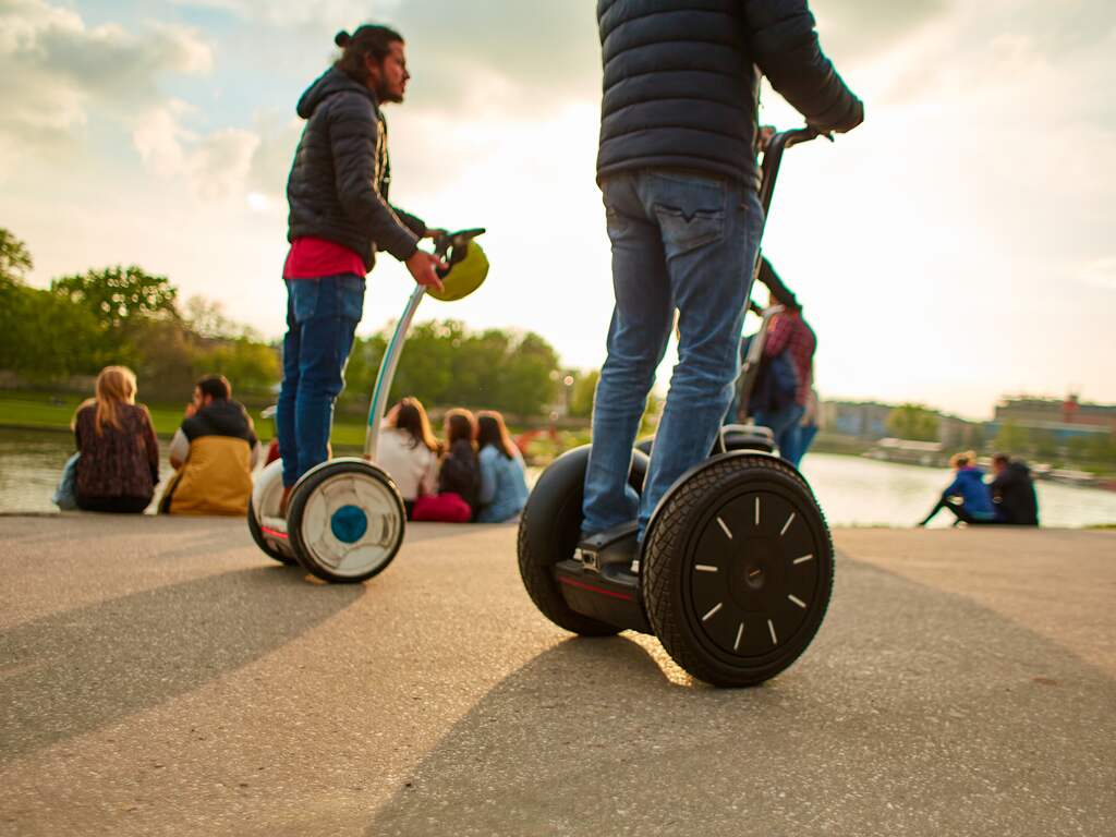 Kentekenplicht voor nieuwe e-step, segway en bso-bus gaat in juli in