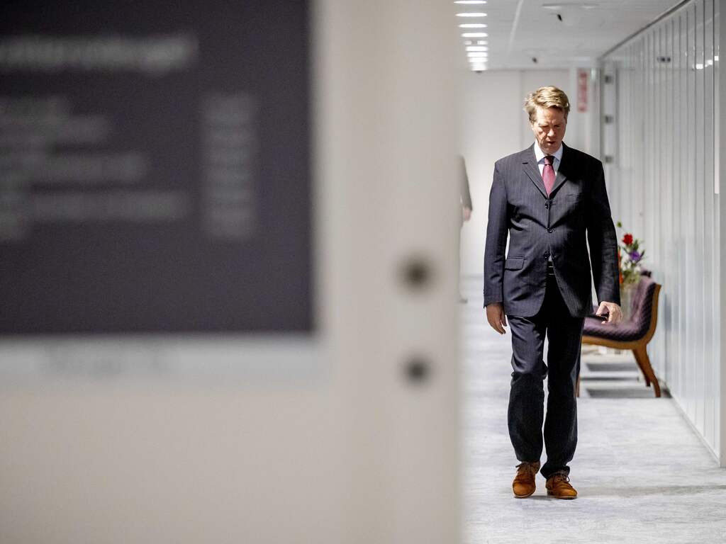 Bestuur Tweede Kamer wil Kamerleden die regels overtreden strenger straffen