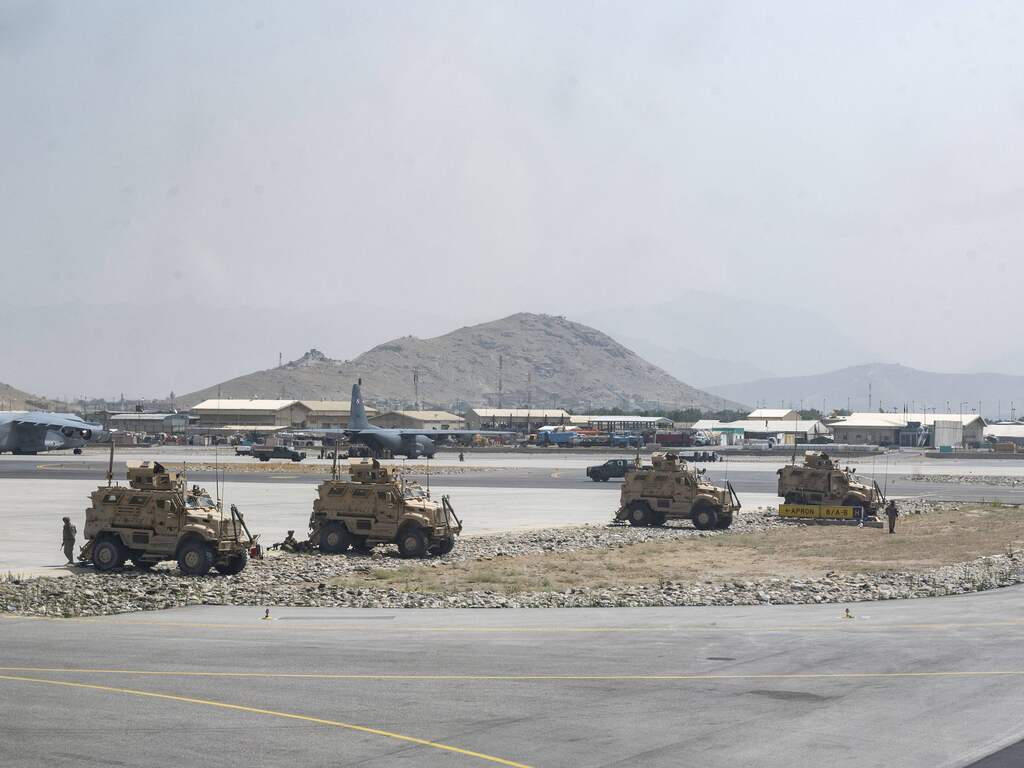 Nederland wil in NAVO-verband bijdragen aan versterking op luchthaven Kaboel