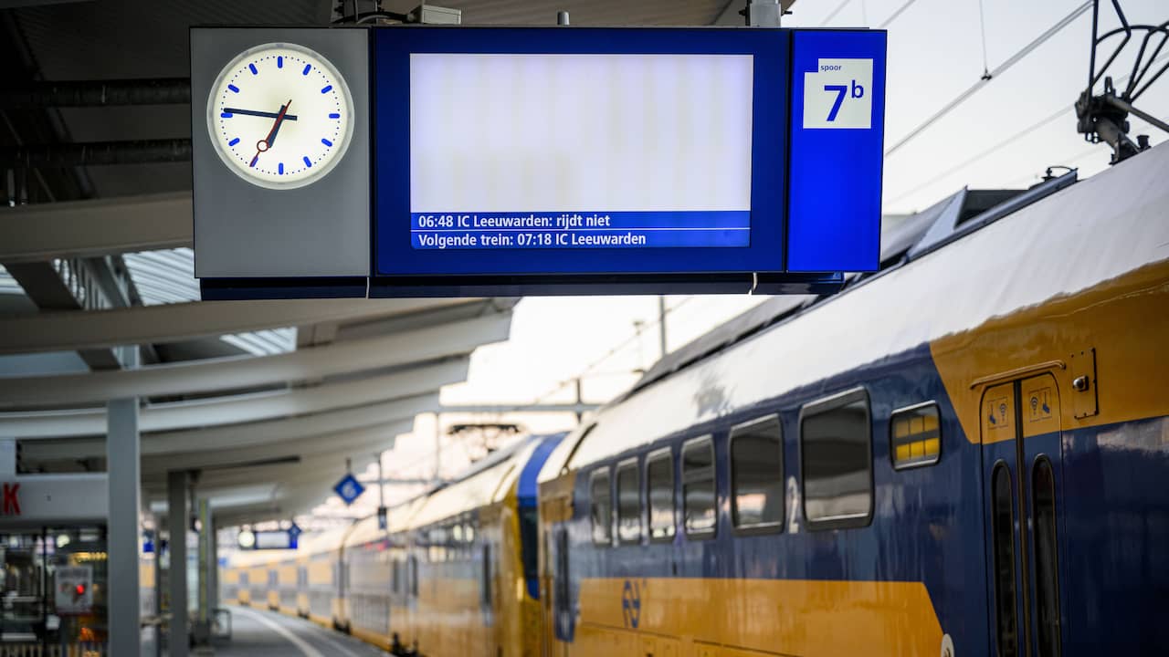 Treinverkeer Noord-Nederland verstoord door poging tot koperdiefstal