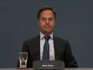 Rutte geïrriteerd door voorlezen appjes tijdens coronaverhoren