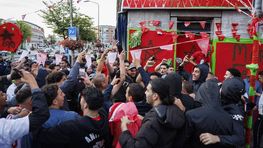 onrust-in-schilderswijk-na-zege-van-marokko-op-oranje-waterkanon-ingezet.jpg