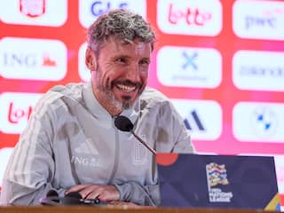 Van Bommel zag Oranjedebuut zoon Ruben op telefoon: 'Genieten als vader'