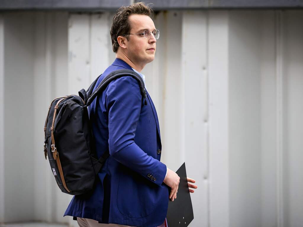 Van Lienden wilde 'gillend rijk' worden met mondkapjesdeal