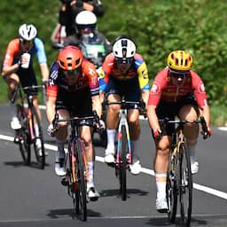 Live Tour | Strijd om geel verwacht op eerste grote klim, Nederlands getinte kopgroep