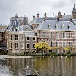 Premier moet langer in brandgevaarlijk Torentje blijven, verhuizing ICT is lastig