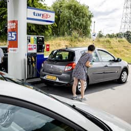 Benzine in een dag ruim 1 cent duurder door spanningen in Midden-Oosten
