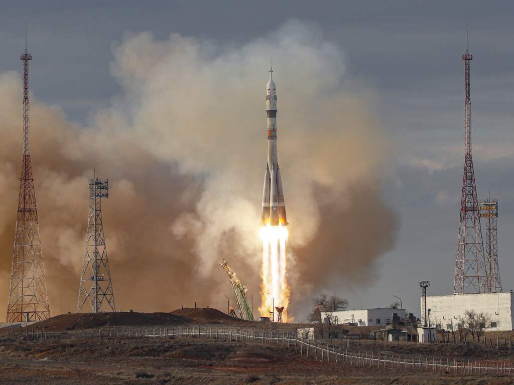 Russische raket met onder anderen Amerikaan aan boord vertrokken naar ISS