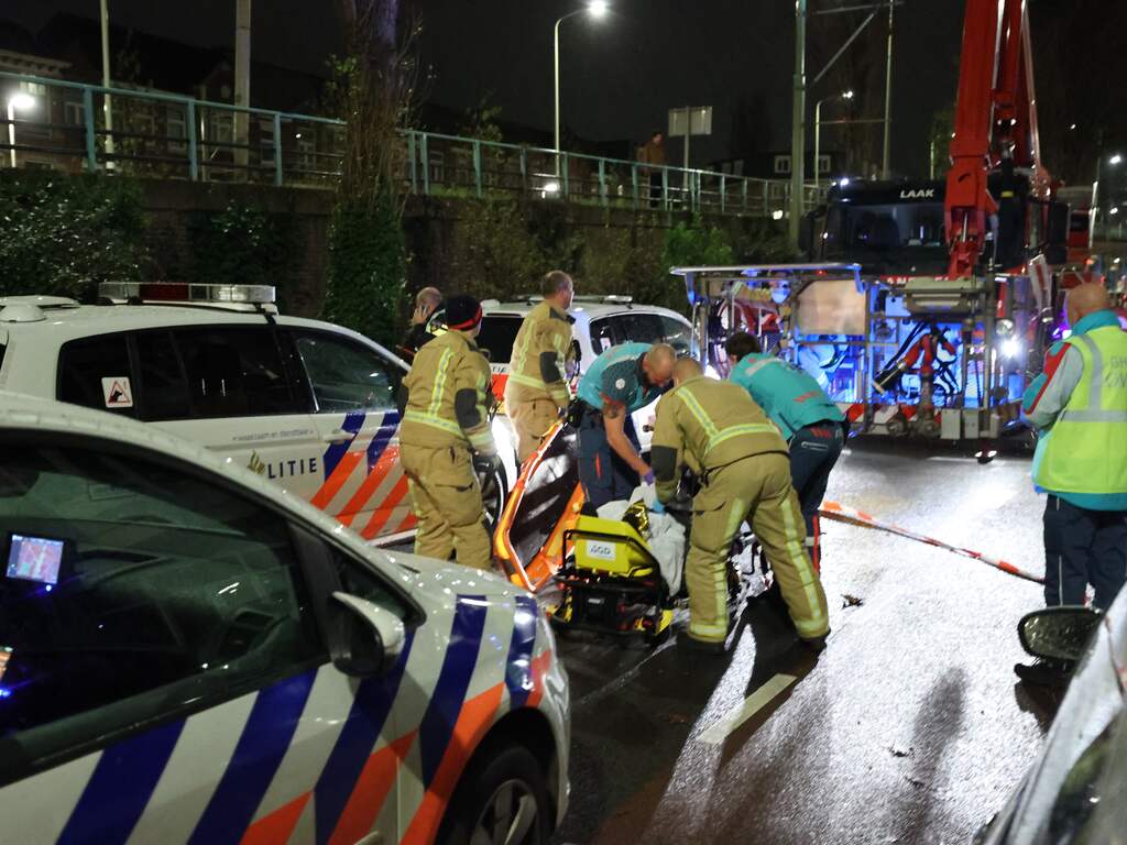 Dode en zwaargewonde door steekpartij in woning in Den Haag