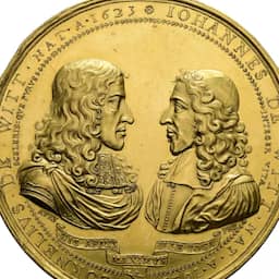 Gouden penning uit 'rampjaar' 1672 geveild voor Nederlands recordbedrag