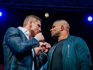 Overeem wil dolgraag tegen Verhoeven boksen, maar die wens is niet wederzijds