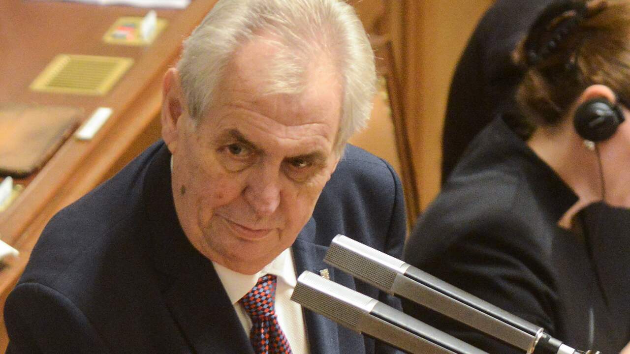 Zittende president Milos Zeman verkozen bij verkiezingen Tsjechië
