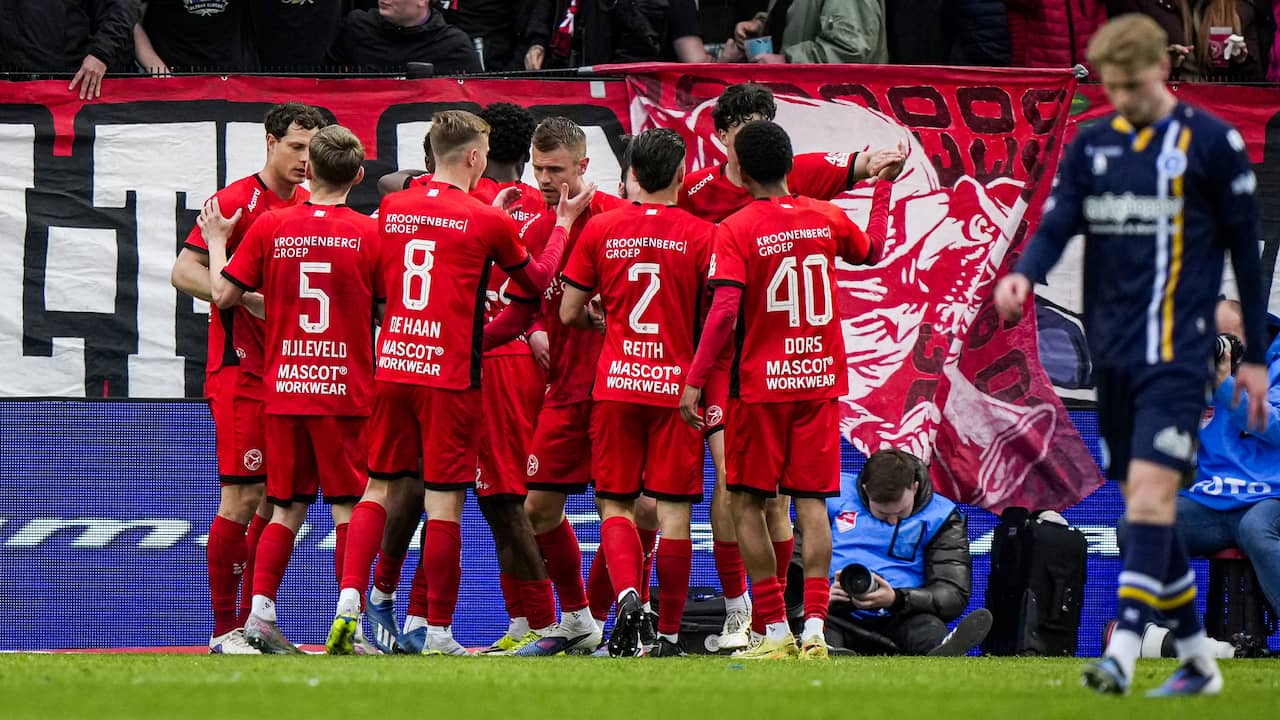 Live play-offs | Almere City opnieuw op voorsprong tegen De Graafschap