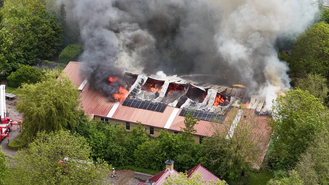 112 melding Grote brand bij SanjesZoo in Friesland