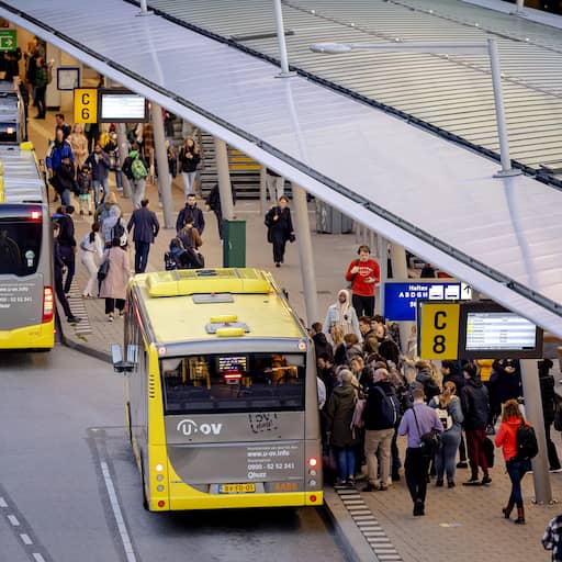 Illustratie bij: Utrechtse busvervoerder Keolis geeft 'noodsignaal' af wegens dieprode cijfers