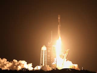 Deel van SpaceX-raket knalt op de maan: 'Brengt hopelijk discussie op gang'