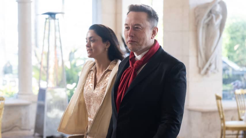 Elon Musk en Shivon Zilis uit elkaar: 'In één week van verliefd naar gedumpt'