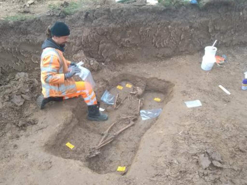 Tweeduizend jaar oud skelet ontdekt bij dijk in Gelderland