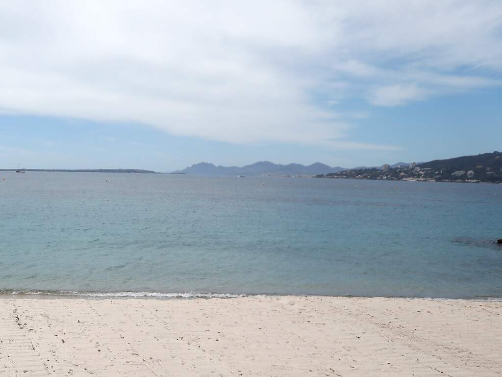 Zeker 57 doden na zinken schip voor de kust van Tunesië