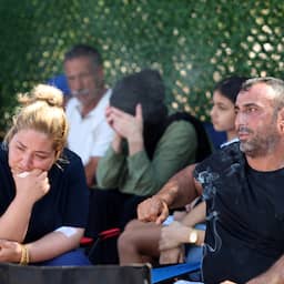 Zeker twee kinderen vermist na zinken boot bij Cyprus: 'Ze gleed uit mijn handen'