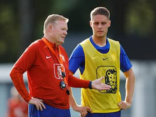 Koeman lacht om sneer Veerman in advertentie: 'Zal er wel aan hebben verdiend'