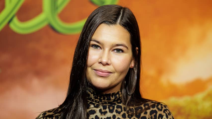 Spuiten En Slikken presentatrice Diva Brons Poseert Naakt In Playboy spuiten-en-slikken-presentatrice-diva-brons-poseert-naakt-in-playboy