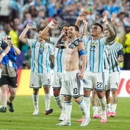 Argentinië opgelucht na zwaar WK-duel: 'We hadden geluk met de rode kaart'