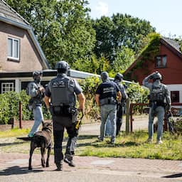 Live Overasselt | 'Mogelijk gevaar' in omgeving, inwoners gevraagd binnen te blijven