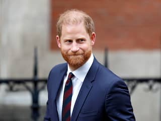 Prins Harry verliest slepende zaak over afluisterpraktijken Britse tabloids