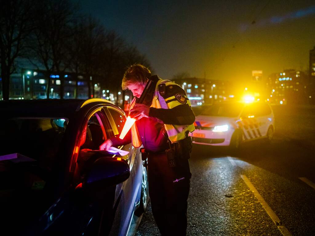 Politie deelde in een jaar tijd bijna 113.000 coronaboetes uit