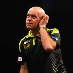 Van Gerwen en Van Veen zijn ook snel uitgeschakeld bij dartstoernooi in Riesa