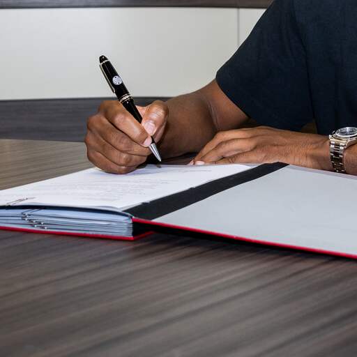 Illustratie bij: Zo laat sluit de transfermarkt in de toplanden, Nederland later aan de beurt