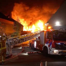 Video | Grote brand verwoest populair familiepark in Ridderkerk