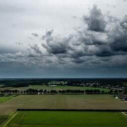Live hitte | code oranje in zuidoosten, eerste onweersbuien bereiken Limburg