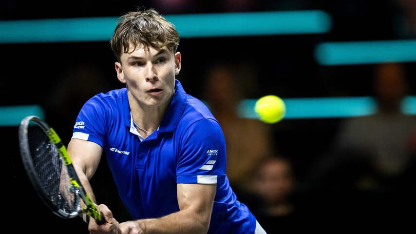 Trillende Röttgering (17) na debuut in Ahoy: 'Heb het hier beter dan op ...