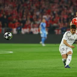 Video | Güler krult de bal in leeg doel na fout van Neuer in eerste minuut