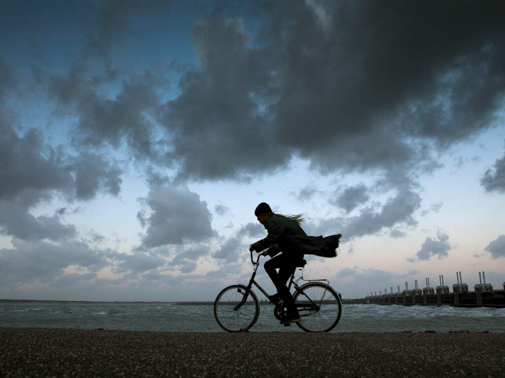 Weerbericht: Lokaal glad door sneeuwresten en bevroren weggedeeltes