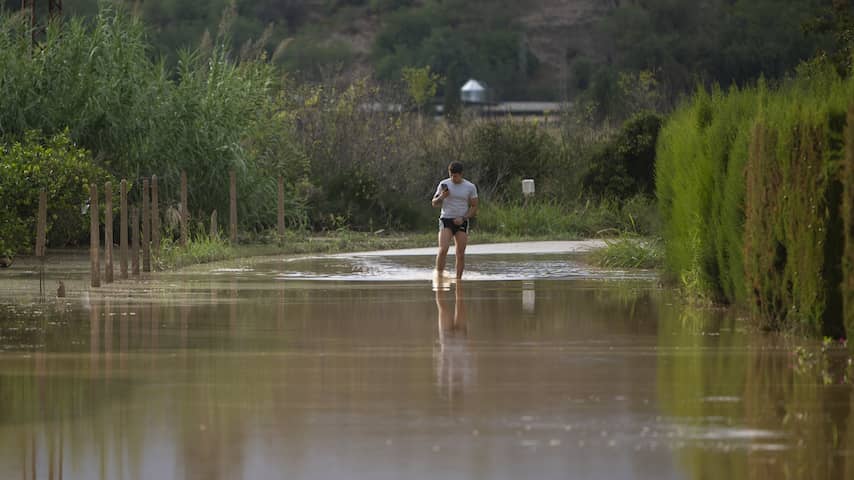 Twee doden bij recordhoeveelheid regen en hevige overstromingen in Catalonië