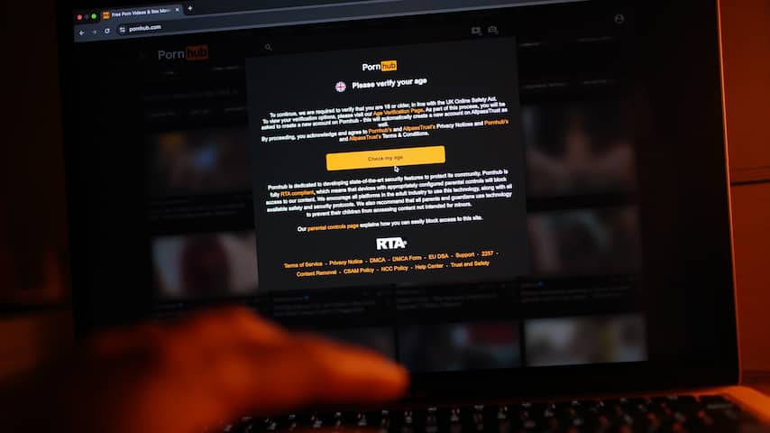 Britse regering verbiedt pornografie waarin verstikking of incest voorkomt
