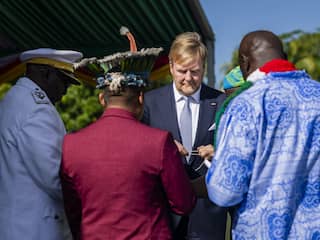 Excuses koning voor slavernijverleden geaccepteerd bij bezoek aan Suriname