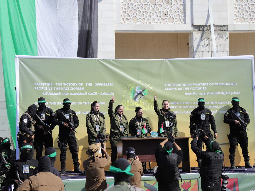 Israël laat tweehonderd gevangenen vrij na terugkeer gegijzelden