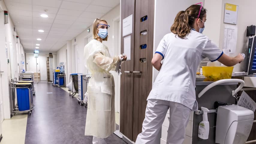 Nu kabinet op het matje komt, blikt coronapersoneel terug: 'Het was onmenselijk'
