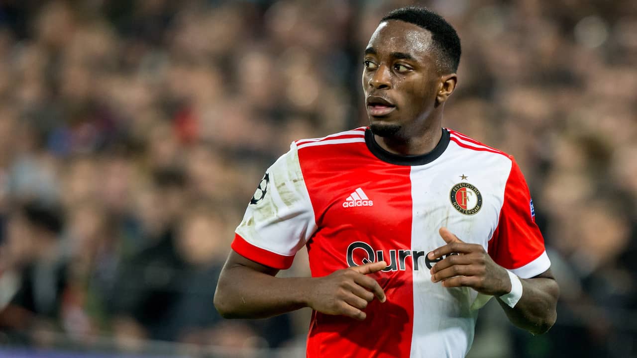 Feyenoorder Haps verschijnt voor het eerst in maanden op trainingsveld
