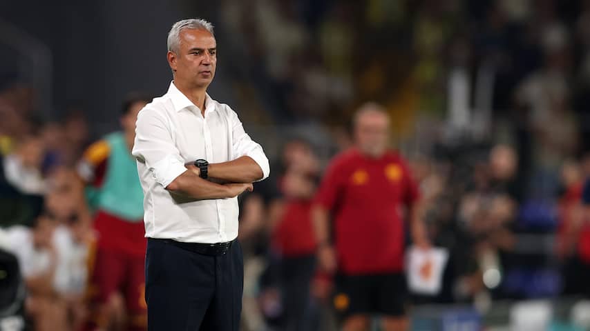 Fenerbahçe-trainer blijft toch aan na aankondiging ontslag op persconferentie