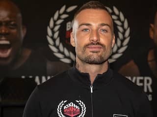 Dave Roelvink verliest bij debuut als professioneel bokser in Rotterdam