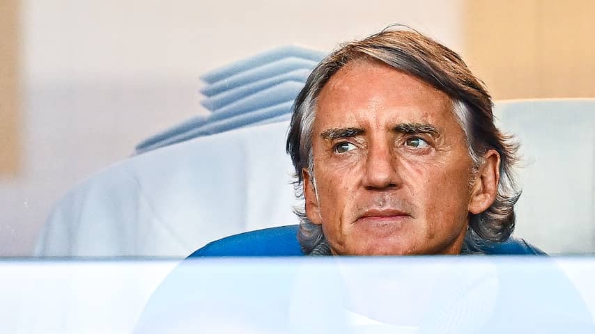 Mancini wordt na soap rond Pirlo weer bondscoach van Italië
