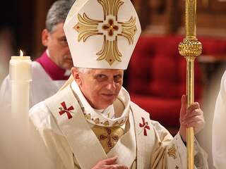 Benedictus XVI was een groot theoloog die worstelde met schandalen