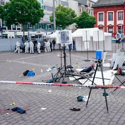 Agent die gewond raakte bij mesaanval in Duitse Mannheim overlijdt na coma