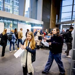 Live verkiezingen | Steeds meer lijsttrekkers naar stembus, wachtrijen op stations